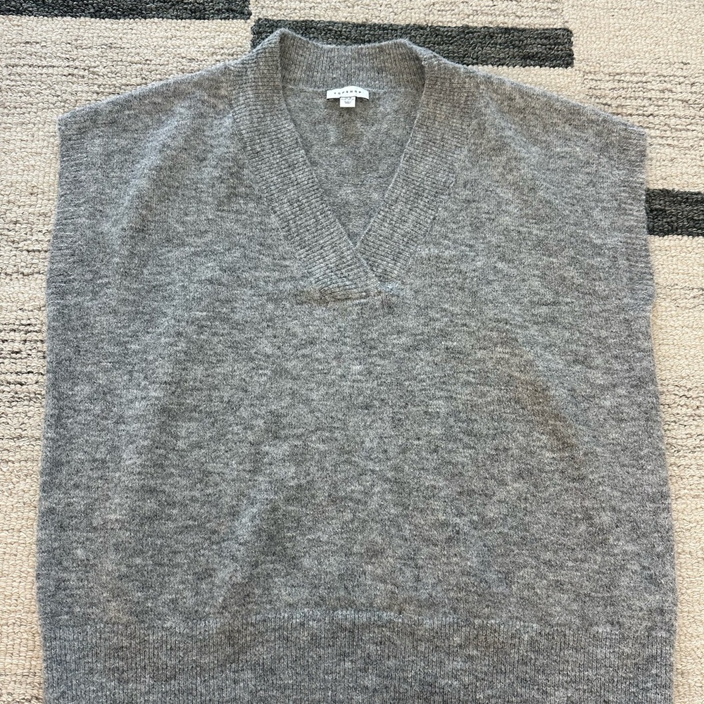 Topshop Charcoal V-Neck women’s Sweater vest Sz 8-10 new no tags